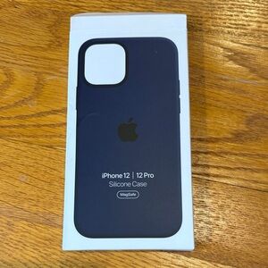 Apple iPhone 12/12 Pro Silicone Case - Dark Navy